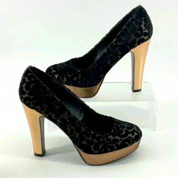 CALL  IT SPRING - Picture 1 of 6